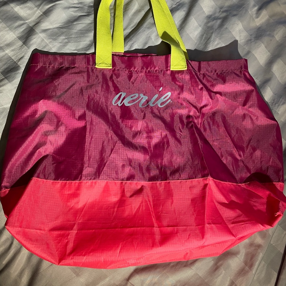 Aerie tote bag